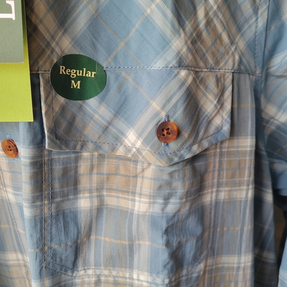 NEW LL Bean Shirt Mens Medium MULTIPLE POCKETS Blue White Button Up Vented Logo - Picture 5 of 13